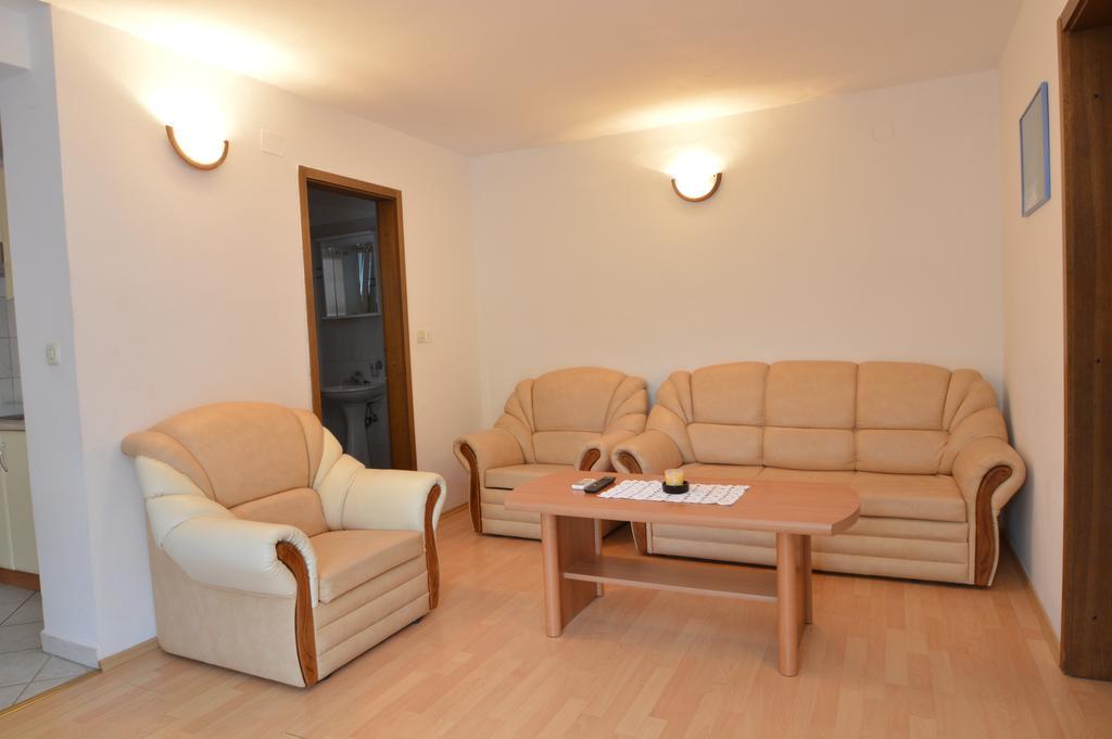 Apartmani Raic Mali Losinj Ngoại thất bức ảnh